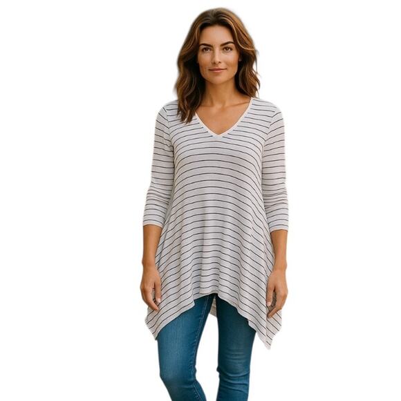 Tommy Bahama Women's Top Vintage White Purple Striped Size Small NWOT - Picture 6 of 6